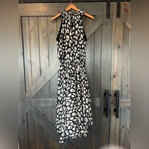 Black and White Sleeveless Dress